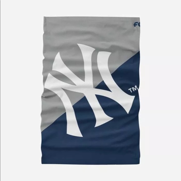 FOCO NEW YORK YANKEES MLB BIG LOGO NECK GAITER NWT - Picture 1 of 2